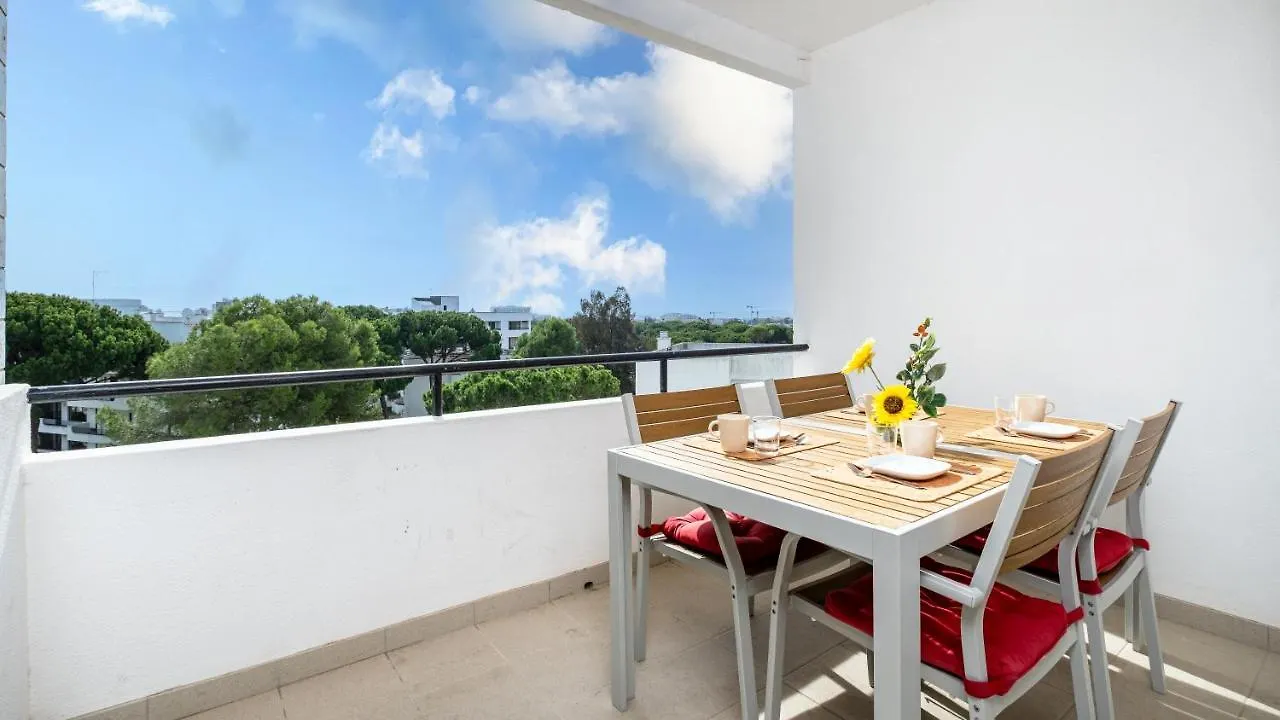Vilamoura - Spacious With Swimming Pool & View Apartment