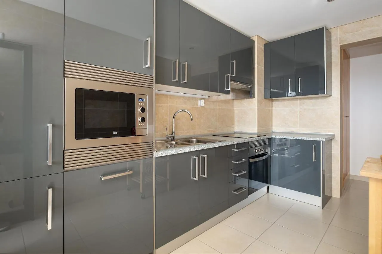 Vilamoura - Spacious With Swimming Pool & View